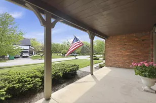 1250 Briarmeadow Dr, Columbus, OH 43235 - Photo 9