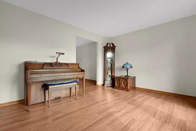 744 Knight Court, Galloway, OH 43119 - Photo 9