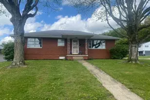 1802 Marrose Dr, Lancaster, OH 43130 - Photo 1