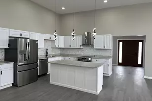 8885 Peters Rd, Ashley, OH 43003 - Photo 9