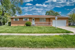6028 Darby Ln, Columbus, OH 43229 - Photo 1