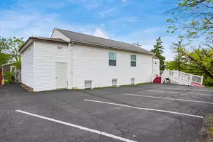 377 Mix Ave Ave, Columbus, OH 43228 - Photo 3