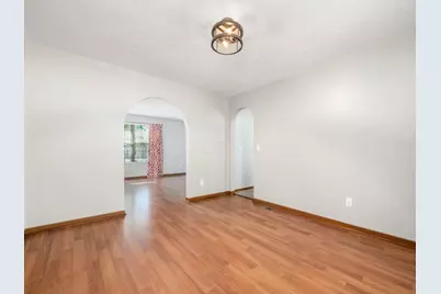 4432 Village Park Drive, Columbus, OH 43228 - Photo 9