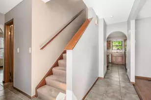 4432 Village Park Dr, Columbus, OH 43228 - Photo 3