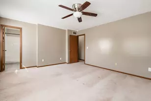 4432 Village Park Dr, Columbus, OH 43228 - Photo 21