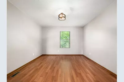 4432 Village Park Drive, Columbus, OH 43228 - Photo 7