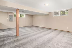 4432 Village Park Dr, Columbus, OH 43228 - Photo 29
