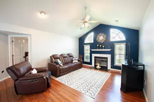 2373 Sportsman Dr, Grove City, OH 43123 - Photo 5
