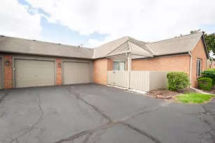 2373 Sportsman Dr, Grove City, OH 43123 - Photo 25