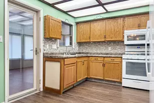 351 Deerfield Rd, Columbus, OH 43228 - Photo 13