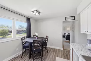 6097 Karl Rd, Columbus, OH 43229 - Photo 11