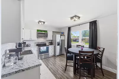 6097 Karl Road, Columbus, OH 43229 - Photo 9