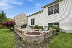 321 Amber Light Cir, Delaware, OH 43015 - Photo 35