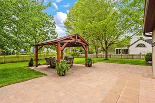 1067 Weatherwood Ct, Westerville, OH 43082 - Photo 3