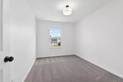 367 Effington Lane, Columbus, OH 43207 - Photo 15