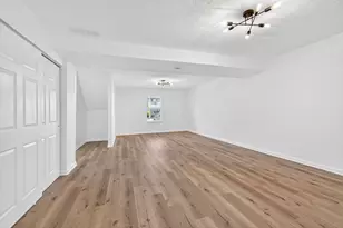 367 Effington Ln, Columbus, OH 43207 - Photo 19