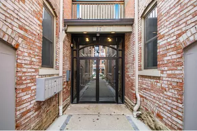 17 W 3rd Avenue #211, Columbus, OH 43201 - Photo 3