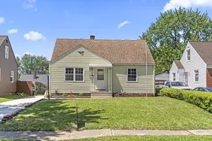3583 Dresden St, Columbus, OH 43224 - Photo 3