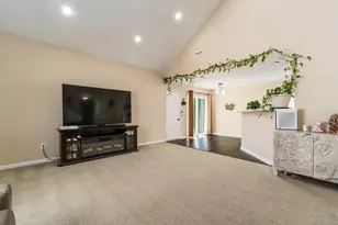 5668 Caledonia Dr, Westerville, OH 43081 - Photo 29