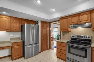 7693 Godfrey Cir, Reynoldsburg, OH 43068 - Photo 11