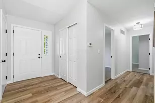 220 Rugby Ln, Columbus, OH 43230 - Photo 3