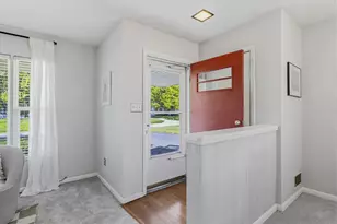 2063 Langham Rd, Upper Arlington, OH 43221 - Photo 9