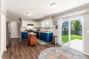 1729 Damos Way, Marysville, OH 43040 - Photo 5