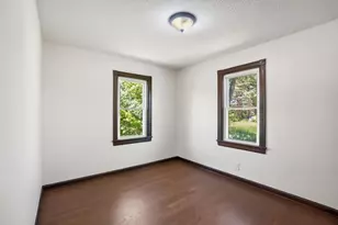 1988 E 5th Ave, Columbus, OH 43219 - Photo 15