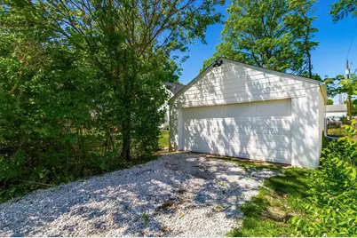 392 E Jeffrey Place, Columbus, OH 43214 - Photo 35