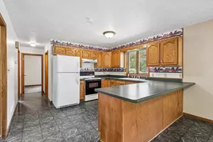 99 N 20th St, Coshocton, OH 43812 - Photo 9