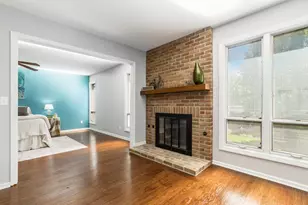 4528 Carriage Hill Ln, Columbus, OH 43220 - Photo 23