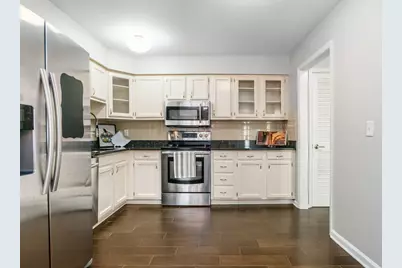 4528 Carriage Hill Lane, Columbus, OH 43220 - Photo 15