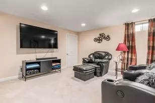 3930 Saddlehorn Dr, Columbus, OH 43221 - Photo 29