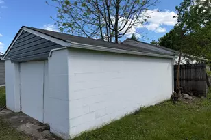 851 Clarendon Ave, Columbus, OH 43223 - Photo 11