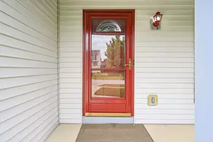 570 Dove St, Marysville, OH 43040 - Photo 5