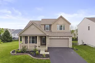 498 Yale Cir, Pickerington, OH 43147 - Photo 1