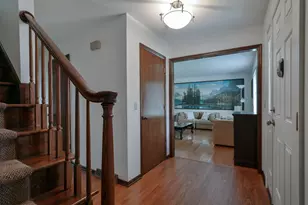 914 Loch Ness Ave, Columbus, OH 43085 - Photo 5