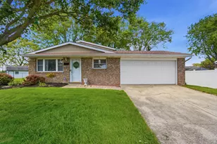 436 Hathaway Ct, West Jefferson, OH 43162 - Photo 1