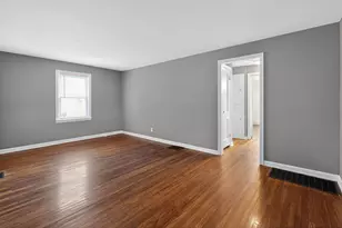 2458 Renwood Pl, Columbus, OH 43211 - Photo 11