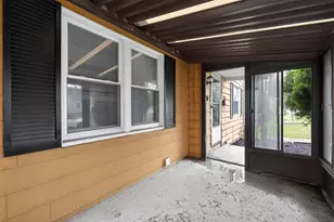 2458 Renwood Pl, Columbus, OH 43211 - Photo 27