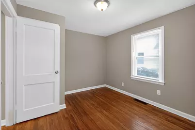 2458 Renwood Place, Columbus, OH 43211 - Photo 9