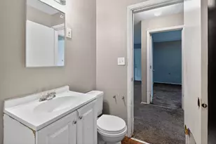 679 Savannah Dr, Columbus, OH 43228 - Photo 13