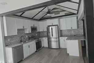 2542 Fairwood Ave, Columbus, OH 43207 - Photo 5