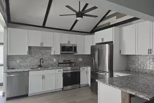 2542 Fairwood Ave, Columbus, OH 43207 - Photo 7