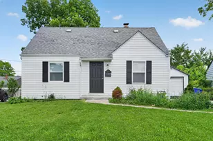 2468 McGuffey Rd, Columbus, OH 43211 - Photo 1