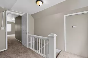 2468 McGuffey Rd, Columbus, OH 43211 - Photo 23