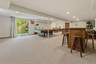 7686 Pinehill Rd, Lewis Center, OH 43035 - Photo 47