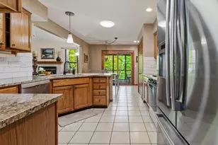 7686 Pinehill Rd, Lewis Center, OH 43035 - Photo 23