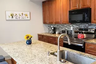 114 E Patterson Ave, Columbus, OH 43202 - Photo 15