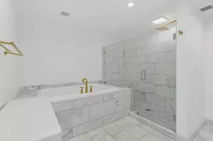 1 Miranova Pl, Columbus, OH 43215 - Photo 13